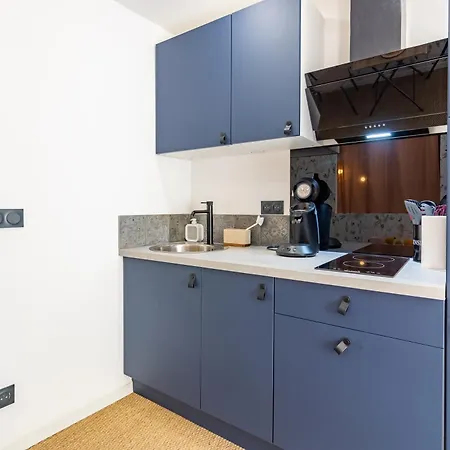 Siloe - Balneo - Stationnement Gratuit Dans La Rue- Gare 10 Min A Pied Appartement Troyes