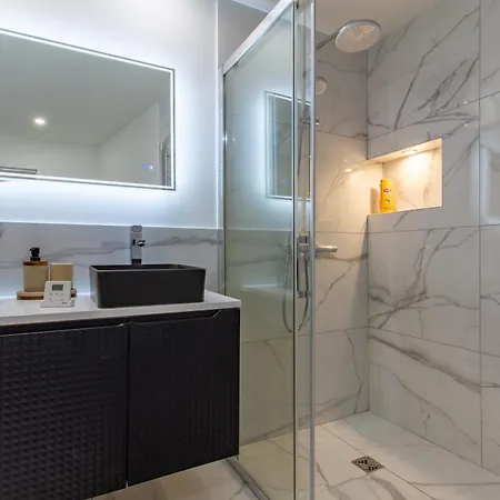 Siloe - Balneo - Stationnement Gratuit Dans La Rue- Gare 10 Min A Pied * Troyes