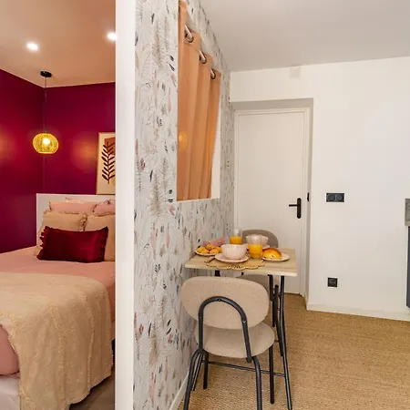 Siloe - Balneo - Stationnement Gratuit Dans La Rue- Gare 10 Min A Pied Troyes