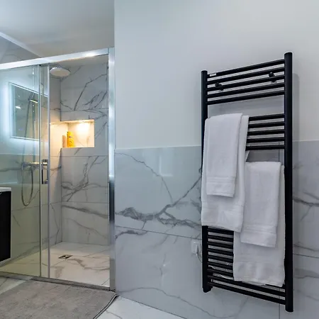 Appartement Siloe - Balneo - Stationnement Gratuit Dans La Rue- Gare 10 Min A Pied *