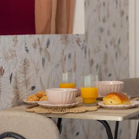 Appartement Siloe - Balneo - Stationnement Gratuit Dans La Rue- Gare 10 Min A Pied *