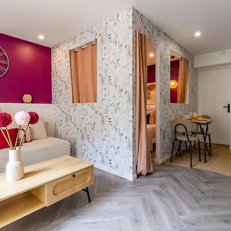 Siloe - Balneo - Stationnement Gratuit Dans La Rue- Gare 10 Min A Pied Appartement *